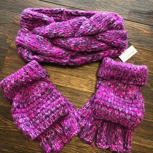 NWT ear warmer and gloves set